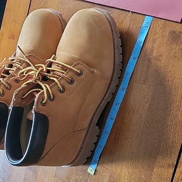Mountain Gear tan ankle hi boots, size kids 6, like new condition, - Picture 16 of 16